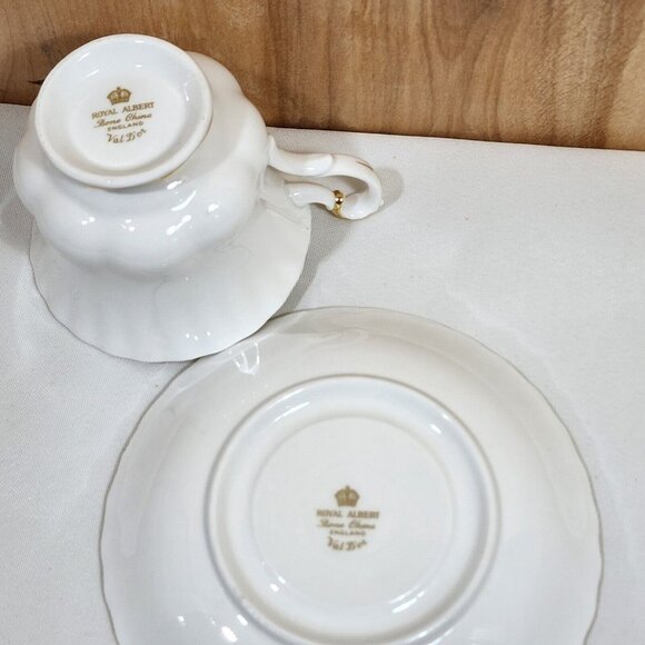 Royal Albert Val D'or Tea Cup Saucer white gold trim set fine china England - Picture 8 of 12